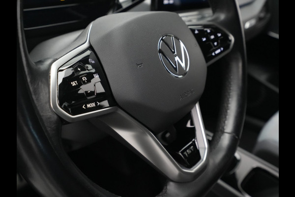 Volkswagen ID.3 First 58 kWh Trekhaak Navigatie Stoel/Stuurverwarming Carplay Acc Pdc Argon
