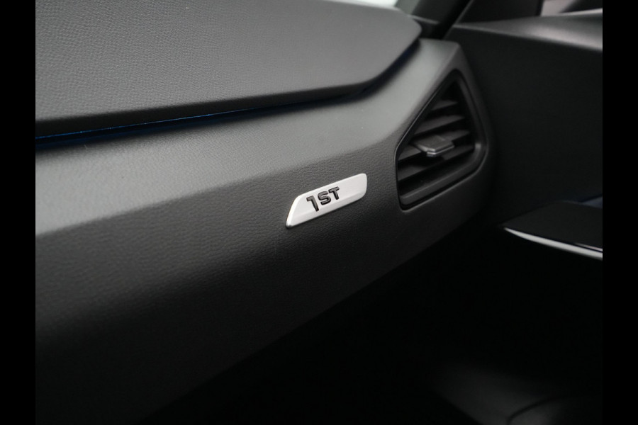 Volkswagen ID.3 First 58 kWh Trekhaak Navigatie Stoel/Stuurverwarming Carplay Acc Pdc Argon