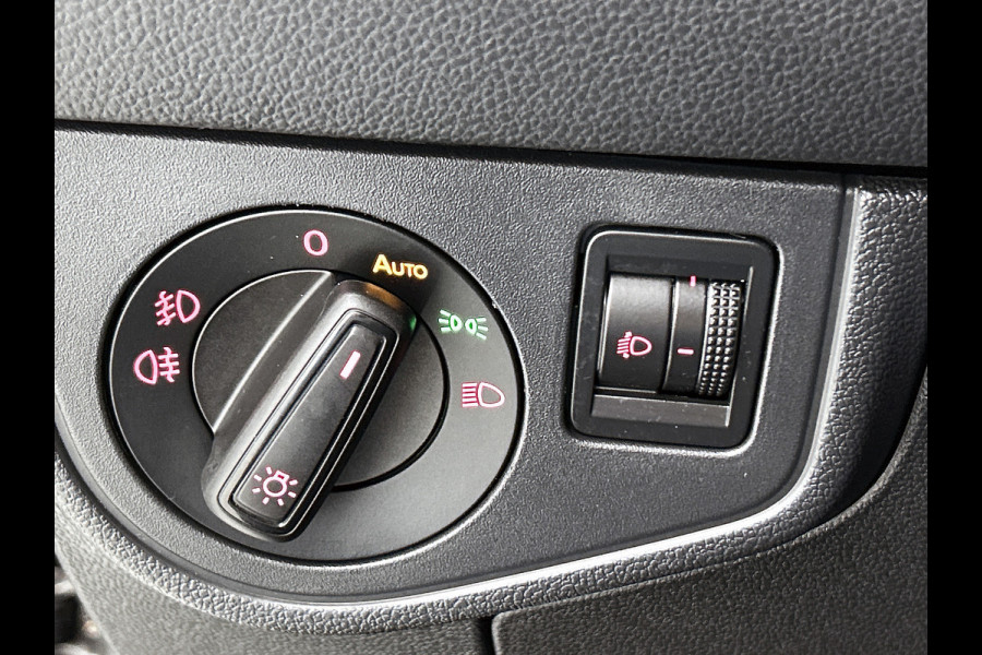 Volkswagen Polo 1.0 TSI Comfortline Business Automaat (NAVIGATIE, PARKEERSENSOREN, CARPLAY, 1e EIGENAAR, GOED ONDERHOUDEN)