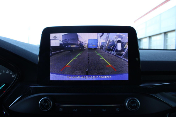Ford Focus 1.0 EcoBoost ST Line Business | Trekhaak | Cruise Control | Navigatie | Camera | Airco | Lichtmetalen Velgen |