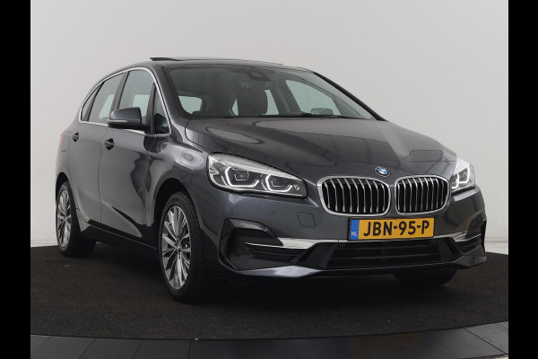 BMW 2 Serie Active Tourer 225xe iPerformance Luxury Line | Panoramadak | Leder  | Head-Up | Camera | Keyless | Navigatie | Park Assist | Adaptief LED | PHEV | Plug In