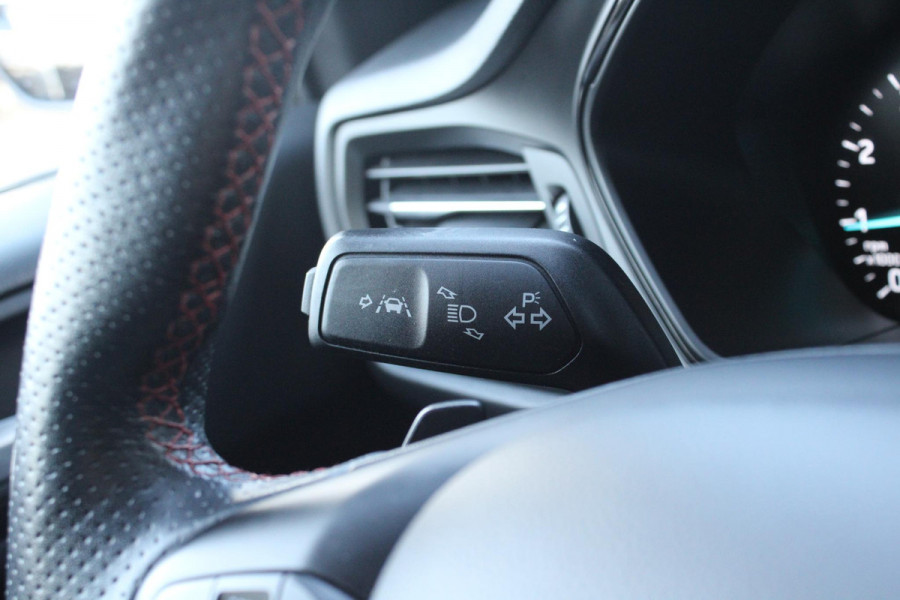 Ford FOCUS Wagon 1.5 EcoBoost ST Line Business | Stoel + Stuurverwarming | B&O Audio | Adaptive Cruise Control | Navigatie | BLIS | Parkeersensoren |