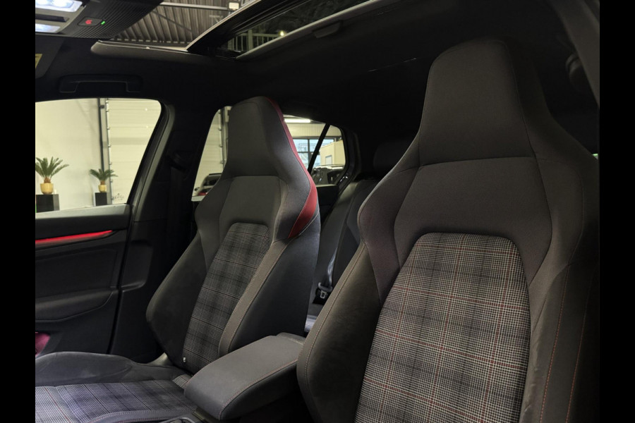 Volkswagen Golf 2.0 TSI GTI|PANO|KEYLESS|BLIND SPOT|HARMAN KARDON|BOMVOL