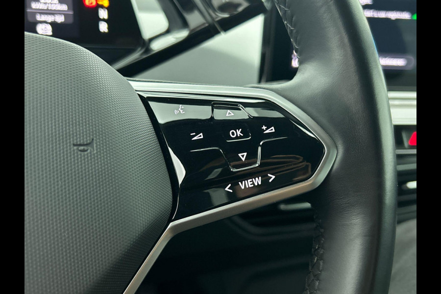 Volkswagen ID.3 First Plus 58 kWh | Navigatie | Apple Carplay/Android Auto | Camera | Parkeersensoren | Adaptive Cruise Control | Full LED Matrix | Stoel- en stuurverwarming | Lichtmetalen velgen | Climate Control