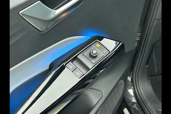 Volkswagen ID.3 First Plus 58 kWh | Navigatie | Apple Carplay/Android Auto | Camera | Parkeersensoren | Adaptive Cruise Control | Full LED Matrix | Stoel- en stuurverwarming | Lichtmetalen velgen | Climate Control