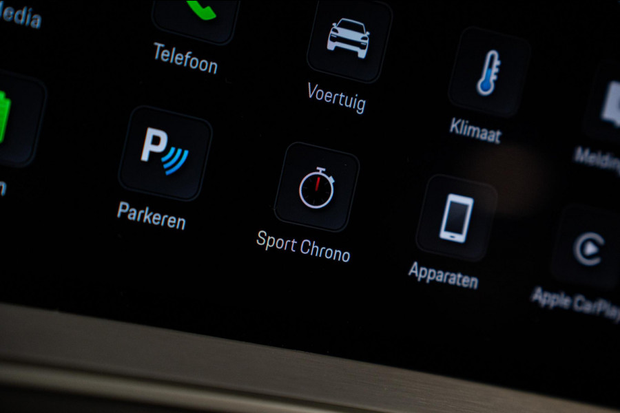 Porsche Cayenne Coupé 3.0 E-Hybrid *Sport-Design / Vierwielbesturing / Stoelventilatie / BOSE / 18-Wegs / Panorama / Soft-Close / Keyless*