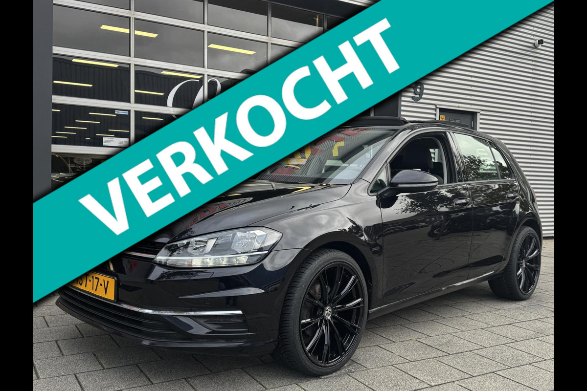 Volkswagen Golf 1.0 TSI Business Edition - Panorama dak I Navigatie I Airco I LED I PDC I "19"Sport velgen I Dealer onderhouden
