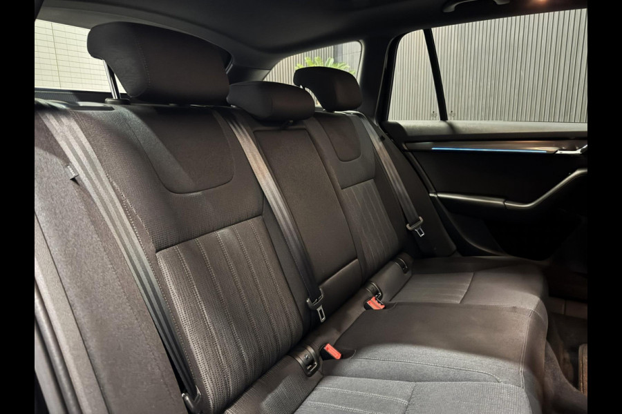 Škoda Octavia Combi 1.5 TSI Greentech Business Edit|PANO|SFEER|KEYLESS|BOMVOL