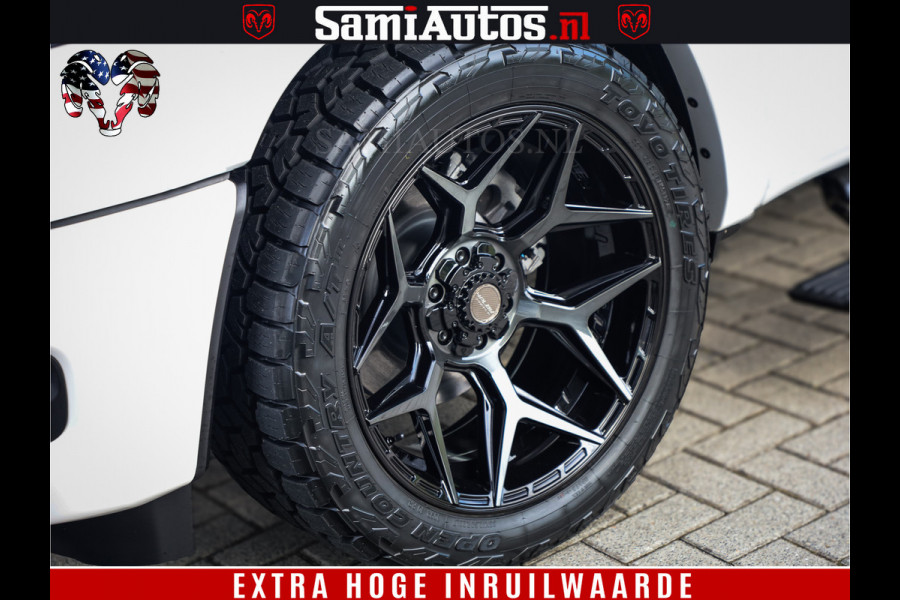 Dodge Ram 1500 Limited Night High Output 540HP 706Nm | Massage + Full Option | De Meest Luxe en Volle Pick-Up in zijn Klasse | Comfortabele Dubbele Cabine met Royale 5 Zitplaatsen | BPM vrij | Nu Leverbaar uit Voorraad | Voorraad Nr 2336 - 7700