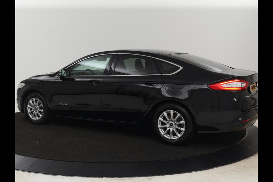 Ford Mondeo 2.0 IVCT HEV Titanium X | Leder | Stoelverwarming | Camera | Adaptive cruise | Memory | Carplay | Full LED | Keyless | Navigatie | Park Assist | Dodehoek detectie | Climate control