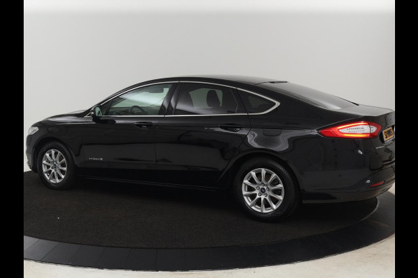 Ford Mondeo 2.0 IVCT HEV Titanium X | Leder | Stoelverwarming | Camera | Adaptive cruise | Memory | Carplay | Full LED | Keyless | Navigatie | Park Assist | Dodehoek detectie | Climate control