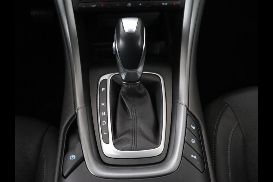 Ford Mondeo 2.0 IVCT HEV Titanium X | Leder | Stoelverwarming | Camera | Adaptive cruise | Memory | Carplay | Full LED | Keyless | Navigatie | Park Assist | Dodehoek detectie | Climate control