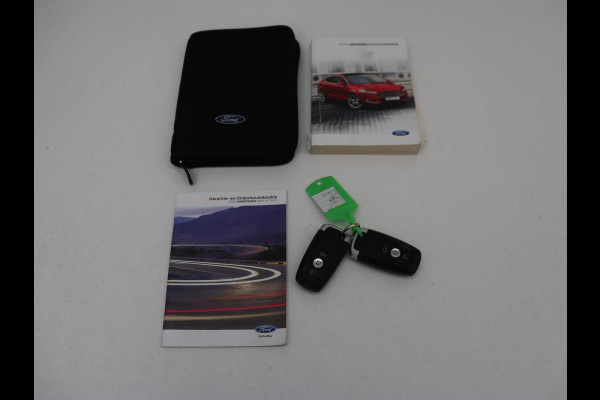 Ford Mondeo 2.0 IVCT HEV Titanium X | Leder | Stoelverwarming | Camera | Adaptive cruise | Memory | Carplay | Full LED | Keyless | Navigatie | Park Assist | Dodehoek detectie | Climate control