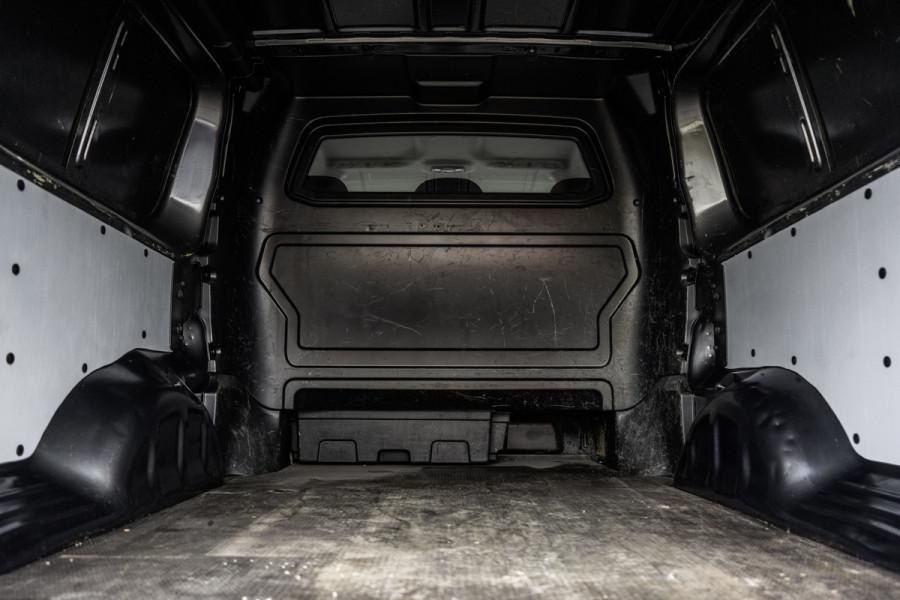 Peugeot Expert 2.0 BlueHDI 122PK | L3H1 | DC | Xenon | Automaat | Schakelflippers | Carplay | Camera | 5-Persoon