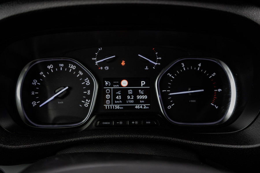 Peugeot Expert 2.0 BlueHDI 122PK | L3H1 | DC | Xenon | Automaat | Schakelflippers | Carplay | Camera | 5-Persoon