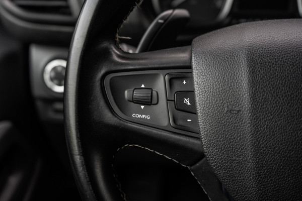 Peugeot Expert 2.0 BlueHDI 122PK | L3H1 | DC | Xenon | Automaat | Schakelflippers | Carplay | Camera | 5-Persoon