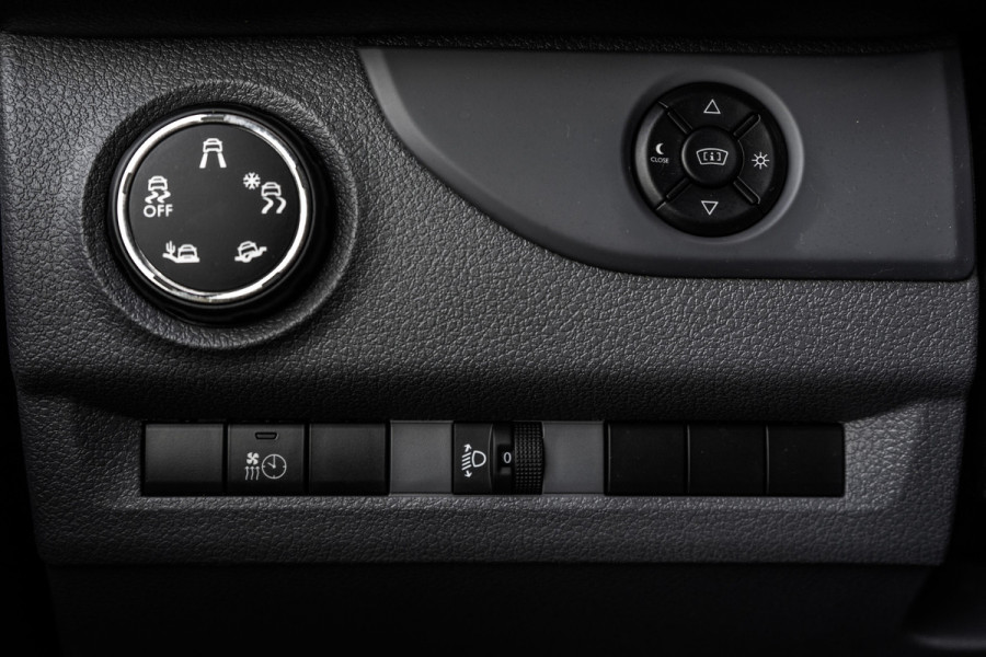 Peugeot Expert 2.0 BlueHDI 122PK | L3H1 | DC | Xenon | Automaat | Schakelflippers | Carplay | Camera | 5-Persoon