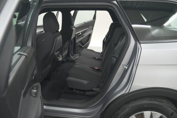 Peugeot 5008 PureTech 130 EAT8 Active Pack | 7 Zitplaatsen | Camera | Apple Carplay | Parkeersensoren