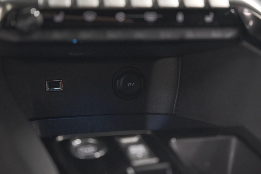 Peugeot 5008 PureTech 130 EAT8 Active Pack | 7 Zitplaatsen | Camera | Apple Carplay | Parkeersensoren