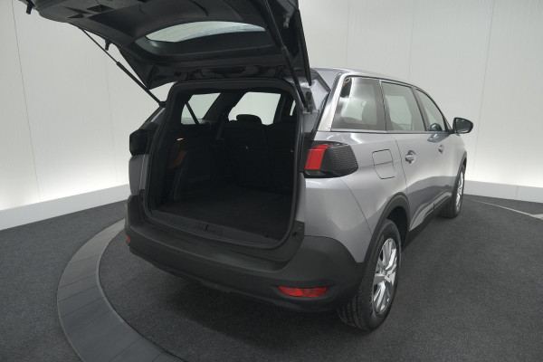Peugeot 5008 PureTech 130 EAT8 Active Pack | 7 Zitplaatsen | Camera | Apple Carplay | Parkeersensoren