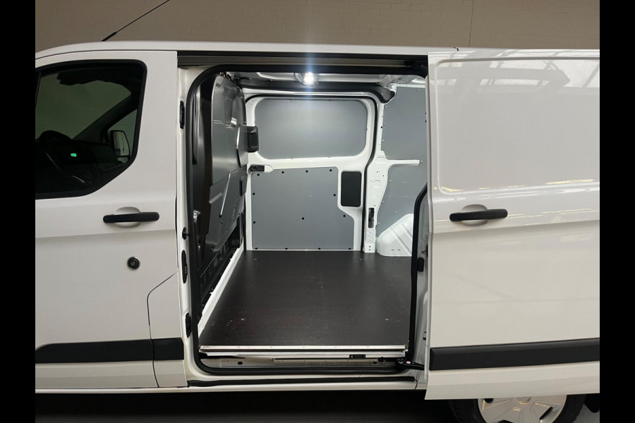 Ford Transit Custom 320 2.0 TDCI euro6 L1H1 Trend Airco, 2xSchuifdeur, CruiseControl, Trekhaak 2500KG, RIJKLAARPRIJS!
