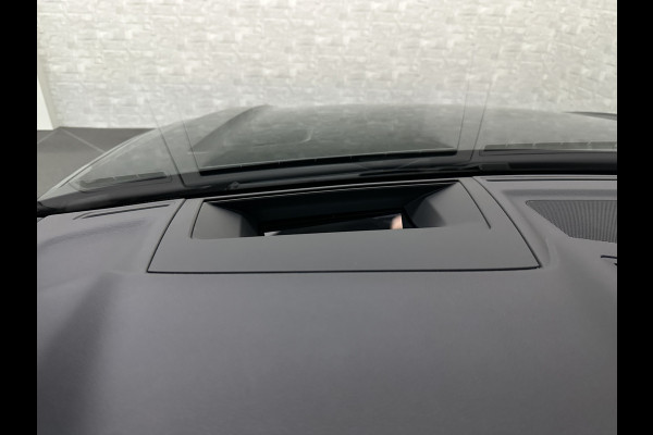 Volkswagen Touareg R 3.0 TSI 462PK E-Hybrid | Luchtvering | Puglia-Leder | Panorama | DYN-Audio | Massage | Ventilatie | ACC | Trekhaak | Nachtzicht | Head-Up | Ergo-Comfort | 22" | Keyless-Entry | Memory | 4-Zone Clima | ISO-Glas | Stoelverwarming V+A | Dodehoek | Standkachel | Carplay | Draadloos Laden |