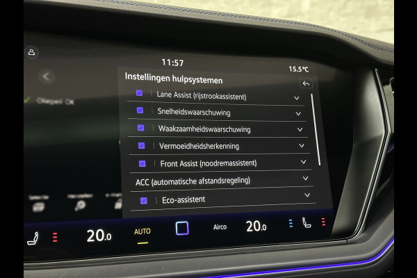 Volkswagen Touareg R 3.0 TSI 462PK E-Hybrid | Luchtvering | Puglia-Leder | Panorama | DYN-Audio | Massage | Ventilatie | ACC | Trekhaak | Nachtzicht | Head-Up | Ergo-Comfort | 22" | Keyless-Entry | Memory | 4-Zone Clima | ISO-Glas | Stoelverwarming V+A | Dodehoek | Standkachel | Carplay | Draadloos Laden |
