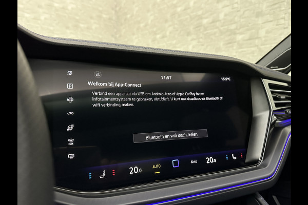 Volkswagen Touareg R 3.0 TSI 462PK E-Hybrid | Luchtvering | Puglia-Leder | Panorama | DYN-Audio | Massage | Ventilatie | ACC | Trekhaak | Nachtzicht | Head-Up | Ergo-Comfort | 22" | Keyless-Entry | Memory | 4-Zone Clima | ISO-Glas | Stoelverwarming V+A | Dodehoek | Standkachel | Carplay | Draadloos Laden |