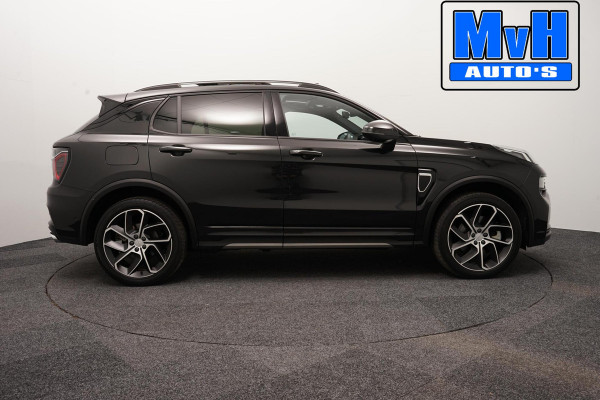 Lynk & Co 01 1.5 Plug-in Hybride|FULL BLACK|ZWARTE.HEMEL|NAP