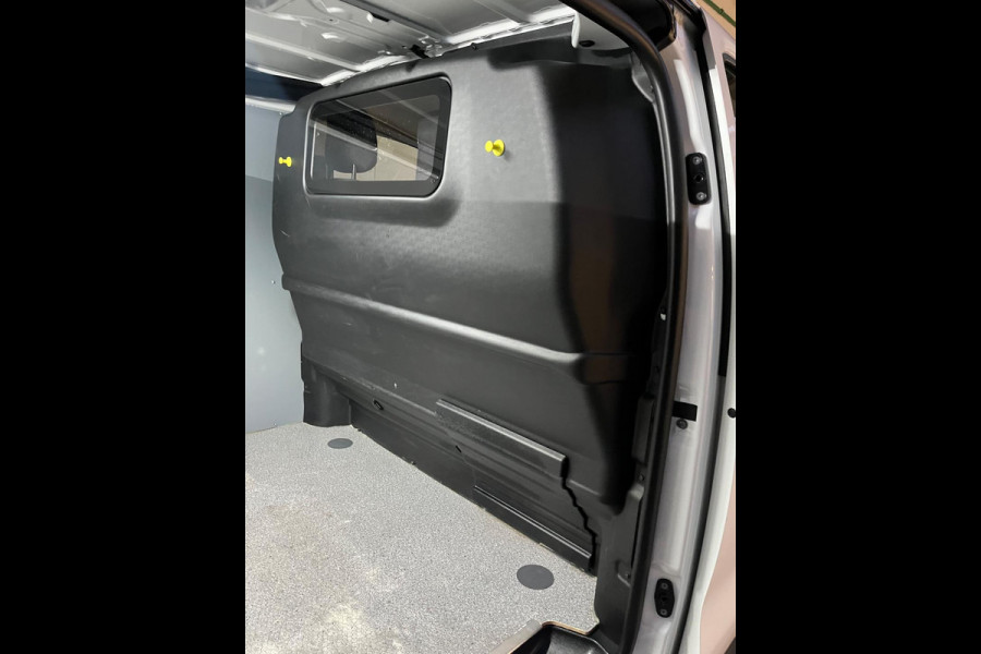 Peugeot Expert L3H1 SERVICEWAGEN AUTOMAAT 2.0 BlueHDI 145PK euro6 Long Premium, 3Persoons, BOTT INRICHTING, RIJKLAARPRIJS!