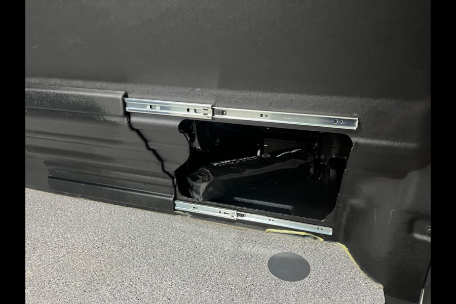 Peugeot Expert L3H1 SERVICEWAGEN AUTOMAAT 2.0 BlueHDI 145PK euro6 Long Premium, 3Persoons, BOTT INRICHTING, RIJKLAARPRIJS!