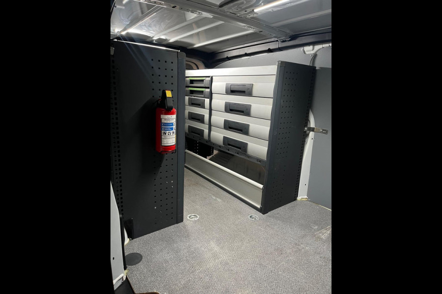 Peugeot Expert L3H1 SERVICEWAGEN AUTOMAAT 2.0 BlueHDI 145PK euro6 Long Premium, 3Persoons, BOTT INRICHTING, RIJKLAARPRIJS!