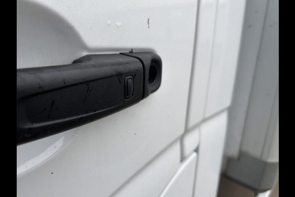 Renault Master T35 2.3 dCi 145 L3 Energy EURO VI | Dhollandia Laadklep | 3 Zitplaatsen | Stoel Luchtgeveerd