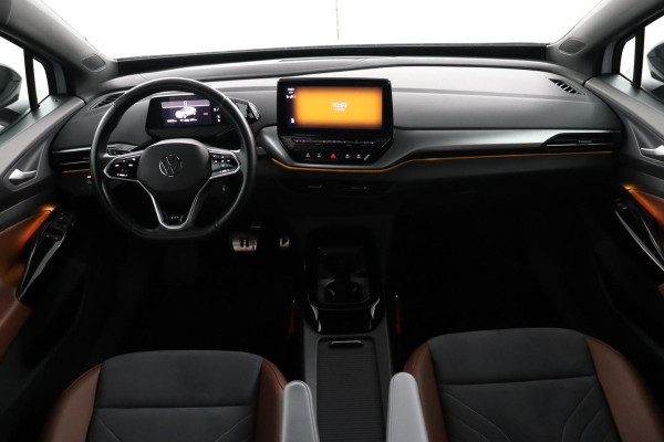 Volkswagen ID.4 First 77 kWh|SOH 92%|Trekhaak|Stoel/stuur verwarmd|Alcantara