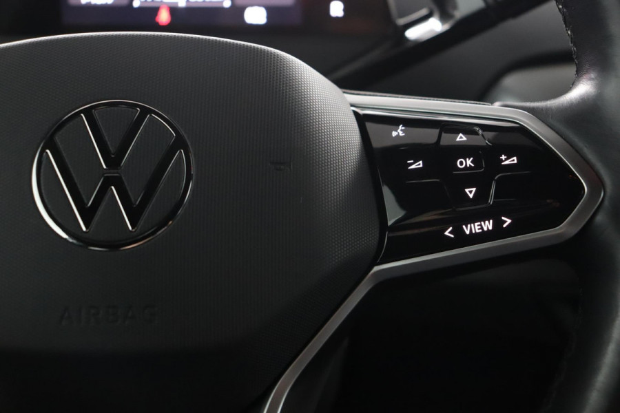 Volkswagen ID.4 First 77 kWh|SOH 92%|Trekhaak|Stoel/stuur verwarmd|Alcantara
