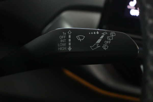 Volkswagen ID.4 First 77 kWh|SOH 92%|Trekhaak|Stoel/stuur verwarmd|Alcantara