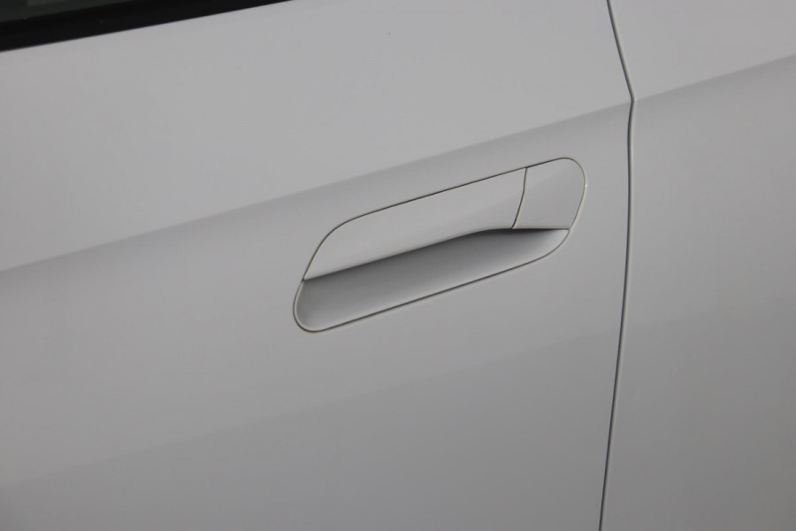 Volkswagen ID.4 First 77 kWh|SOH 92%|Trekhaak|Stoel/stuur verwarmd|Alcantara