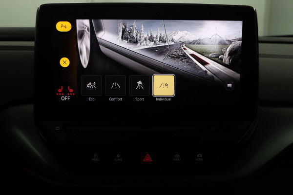 Volkswagen ID.4 First 77 kWh|SOH 92%|Trekhaak|Stoel/stuur verwarmd|Alcantara