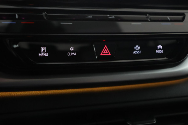 Volkswagen ID.4 First 77 kWh|SOH 92%|Trekhaak|Stoel/stuur verwarmd|Alcantara