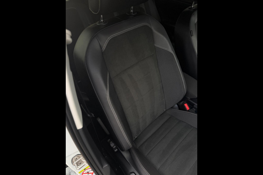 Volkswagen Polo 1.0 TSI Camera IQ Light CarPlay