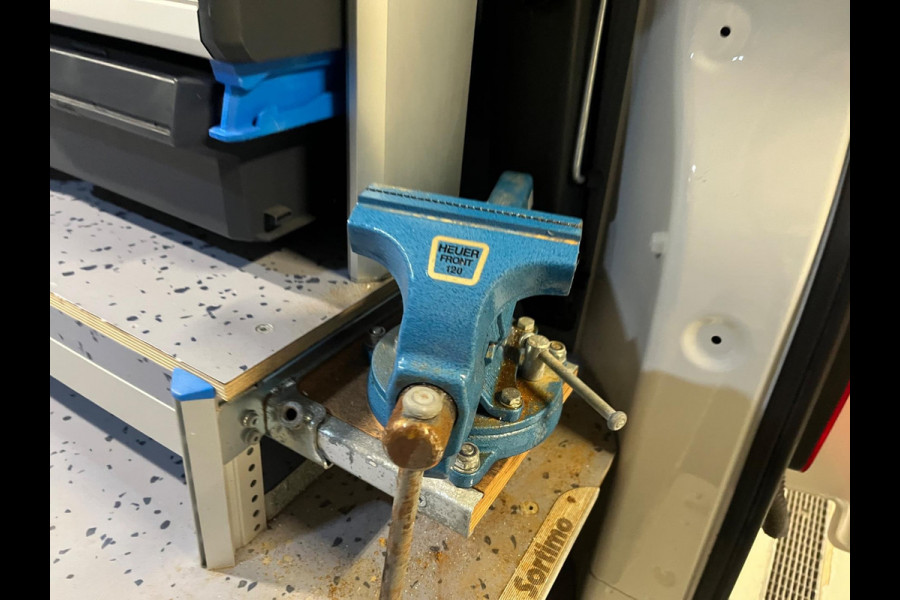 Volkswagen Transporter L2H1 Servicewagen 2.0 TDI 110PK euro6 Sortimo kasten, Airco, Camera, CruiseControl, RIJKLAARPRIJS!