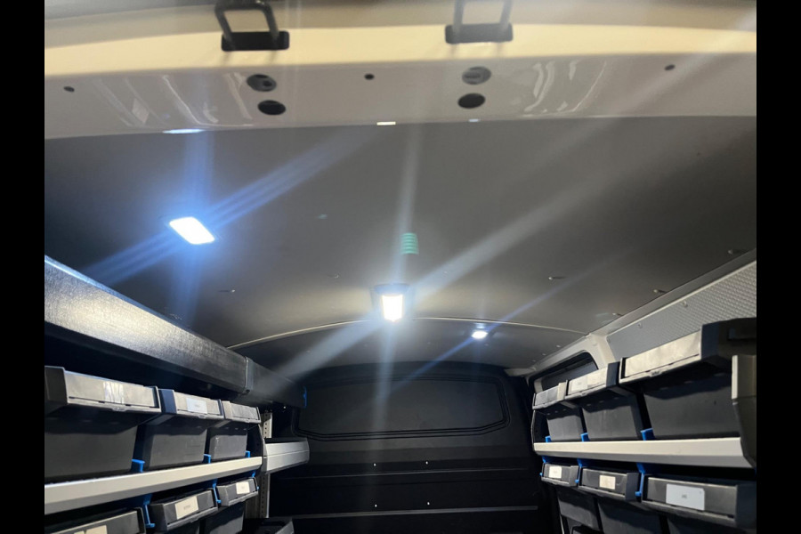 Volkswagen Transporter L2H1 Servicewagen 2.0 TDI 110PK euro6 Sortimo kasten, Airco, Camera, CruiseControl, RIJKLAARPRIJS!