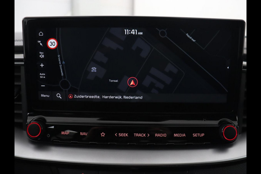 Kia Ceed 1.4 T-GDi DynamicPlusLine | Stoel & stuurverwarming | Adaptive cruise | Trekhaak | Camera | Carplay | Full LED | Navigatie | Climate control | DAB | File Assistent