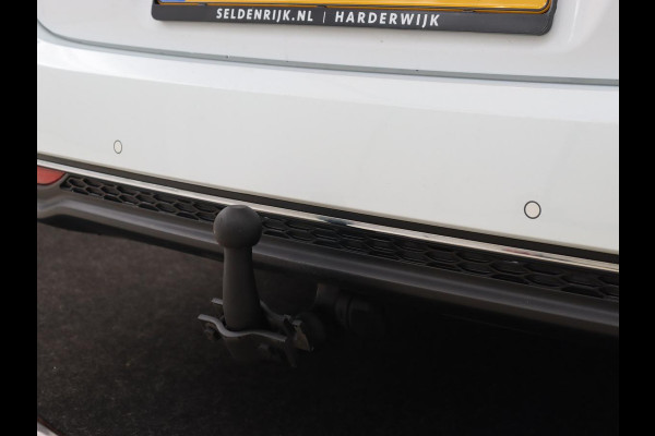 Kia Ceed 1.4 T-GDi DynamicPlusLine | Stoel & stuurverwarming | Adaptive cruise | Trekhaak | Camera | Carplay | Full LED | Navigatie | Climate control | DAB | File Assistent