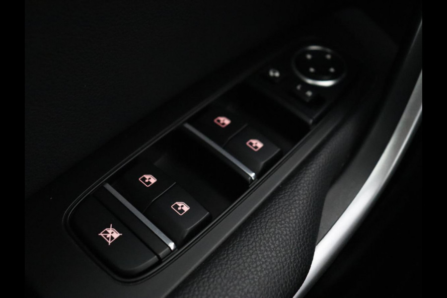 Kia Ceed 1.4 T-GDi DynamicPlusLine | Stoel & stuurverwarming | Adaptive cruise | Trekhaak | Camera | Carplay | Full LED | Navigatie | Climate control | DAB | File Assistent