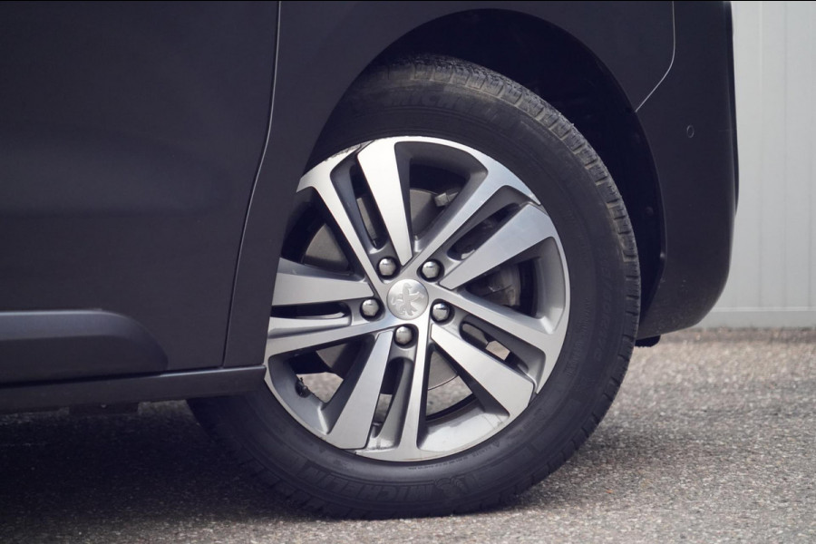 Peugeot Expert 2.0 BlueHDI 120 Long Asphalt DC / 5 Zitpl. / Automaat / 1e Eigenaar / Carplay / Head-Up / Trekhaak