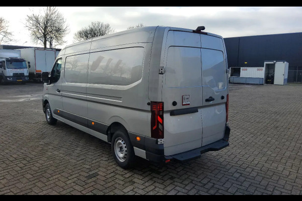 Renault Master 150.35 L3H2 GESLOTEN - METALLIC GRIJS - EURO 6 - V-29-JRT - BPM VRIJ!