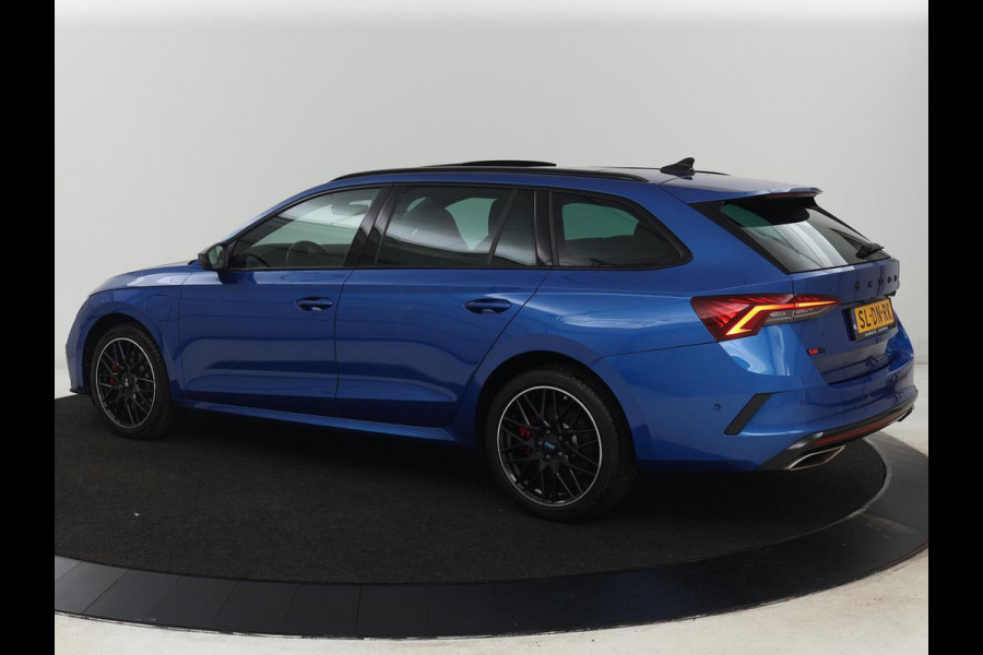 Škoda Octavia 1.4 TSI RS iV PHEV Business | Panoramadak | Head-Up | Leder/Alcantara | Stoelverwarming | Memory | Camera | Carplay | Matrix LED | Achterbankverwarming | Adaptive cruise | Plug In