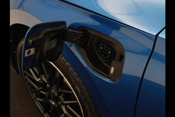 Škoda Octavia 1.4 TSI RS iV PHEV Business | Panoramadak | Head-Up | Leder/Alcantara | Stoelverwarming | Memory | Camera | Carplay | Matrix LED | Achterbankverwarming | Adaptive cruise | Plug In