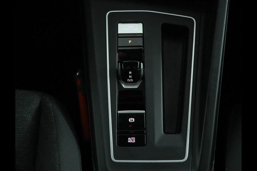 Volkswagen GOLF Variant 1.0 eTSI Life Automaat|Achteruitrijcamera|Trekhaak